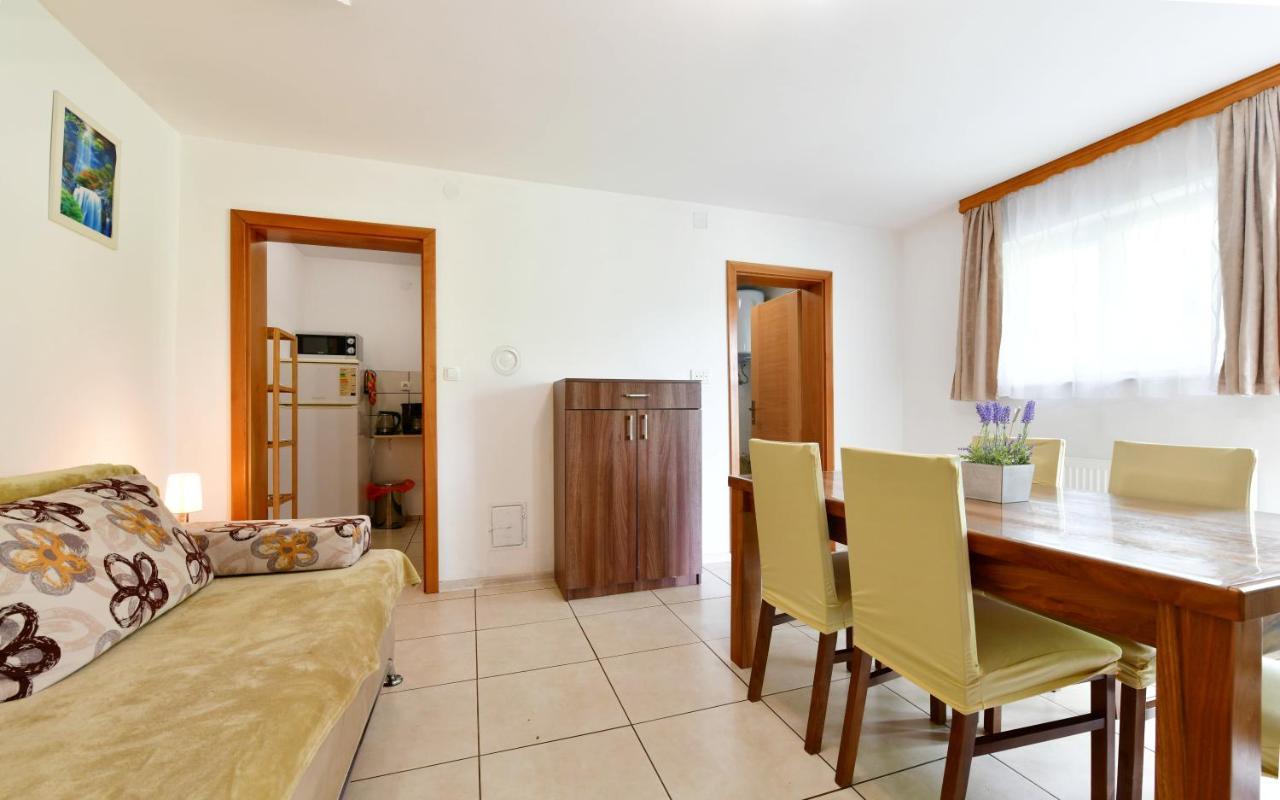 Apartman Leona Раковица Екстериор снимка