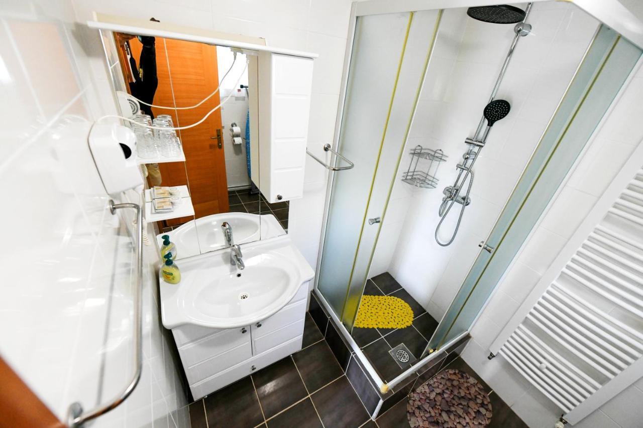 Apartman Leona Раковица Екстериор снимка